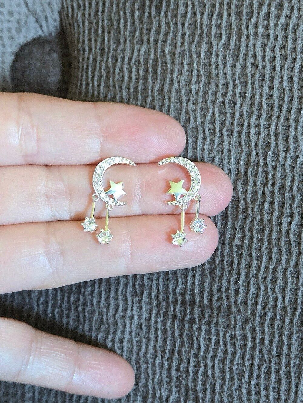 La Meno Silver🤍 "Starling"🌠 Earrings - Picture 10 of 13